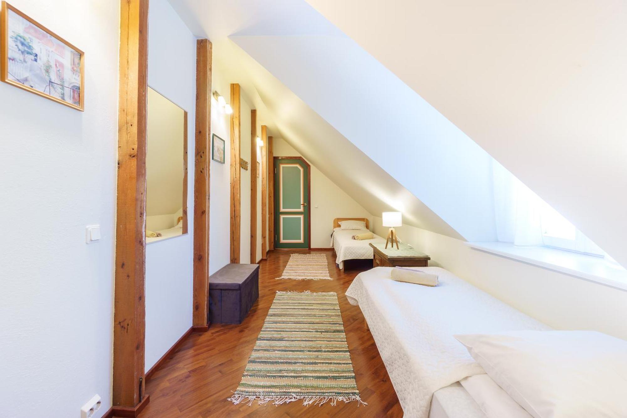 Exclusive House In Old Town Brīvdienu mājas
