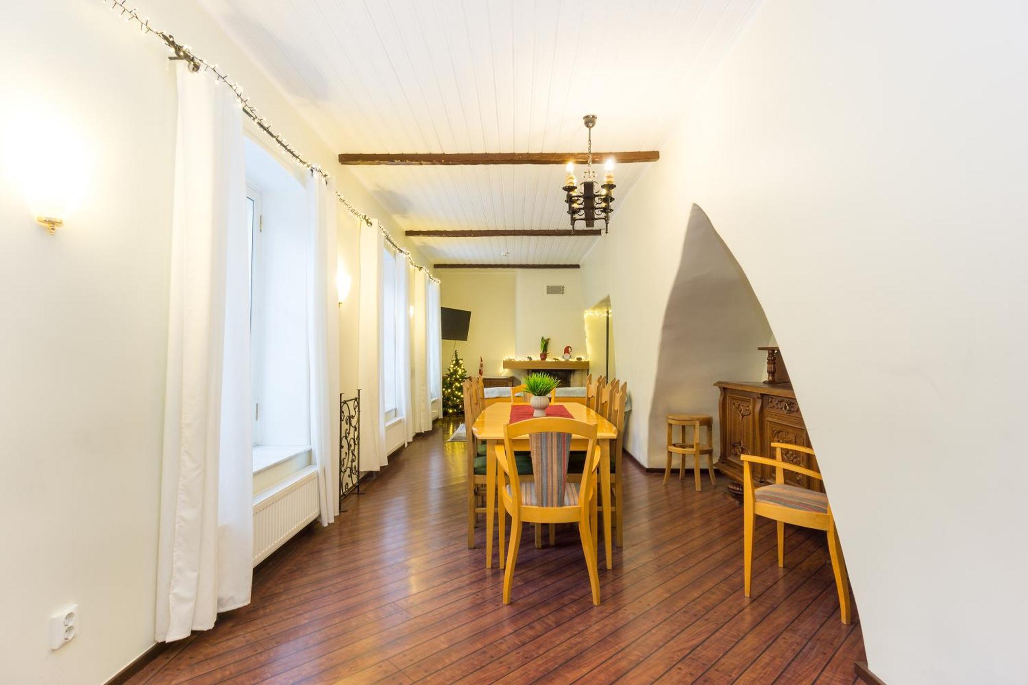 Exclusive House In Old Town Brīvdienu mājas Tallinn