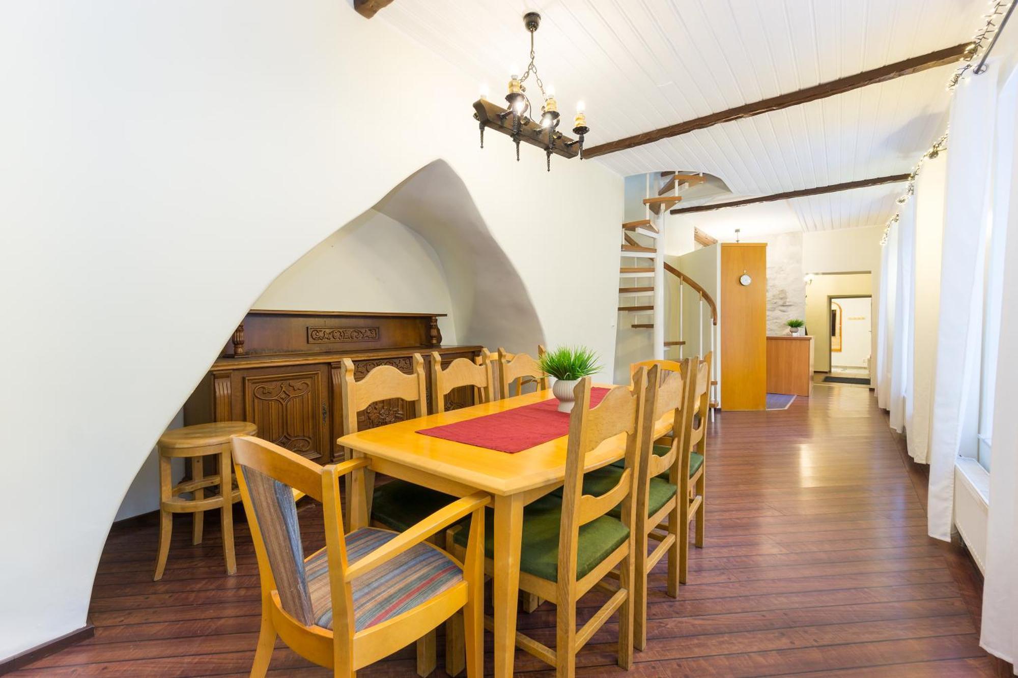 Brīvdienu mājas Exclusive House In Old Town Tallinn